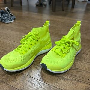 lululemon Chargefeel Mid workout shoe